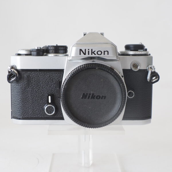 Nikon FE (lezen)