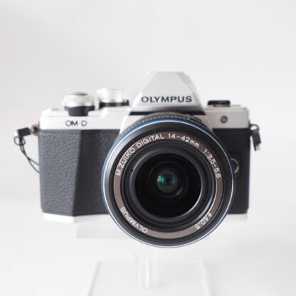 Olympus OM-D E-M10 II + Zuiko Digital 14-42/3.5-5.6 - Afbeelding 9