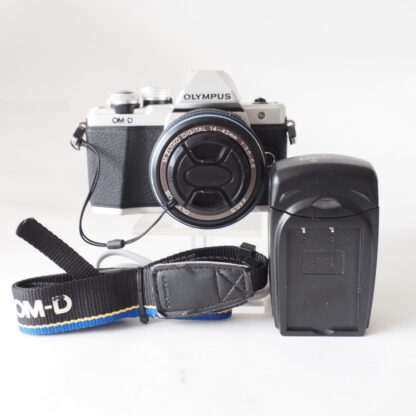 Olympus OM-D E-M10 II + Zuiko 14-42 - Afbeelding 11