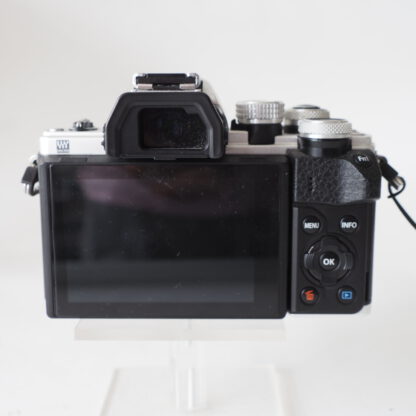 Olympus OM-D E-M10 II + Zuiko 14-42 - Afbeelding 8