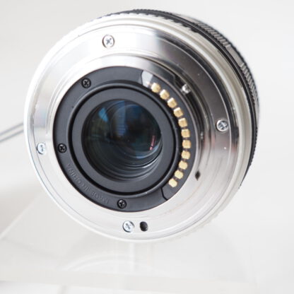 Olympus OM-D E-M10 II + Zuiko 14-42 - Afbeelding 2